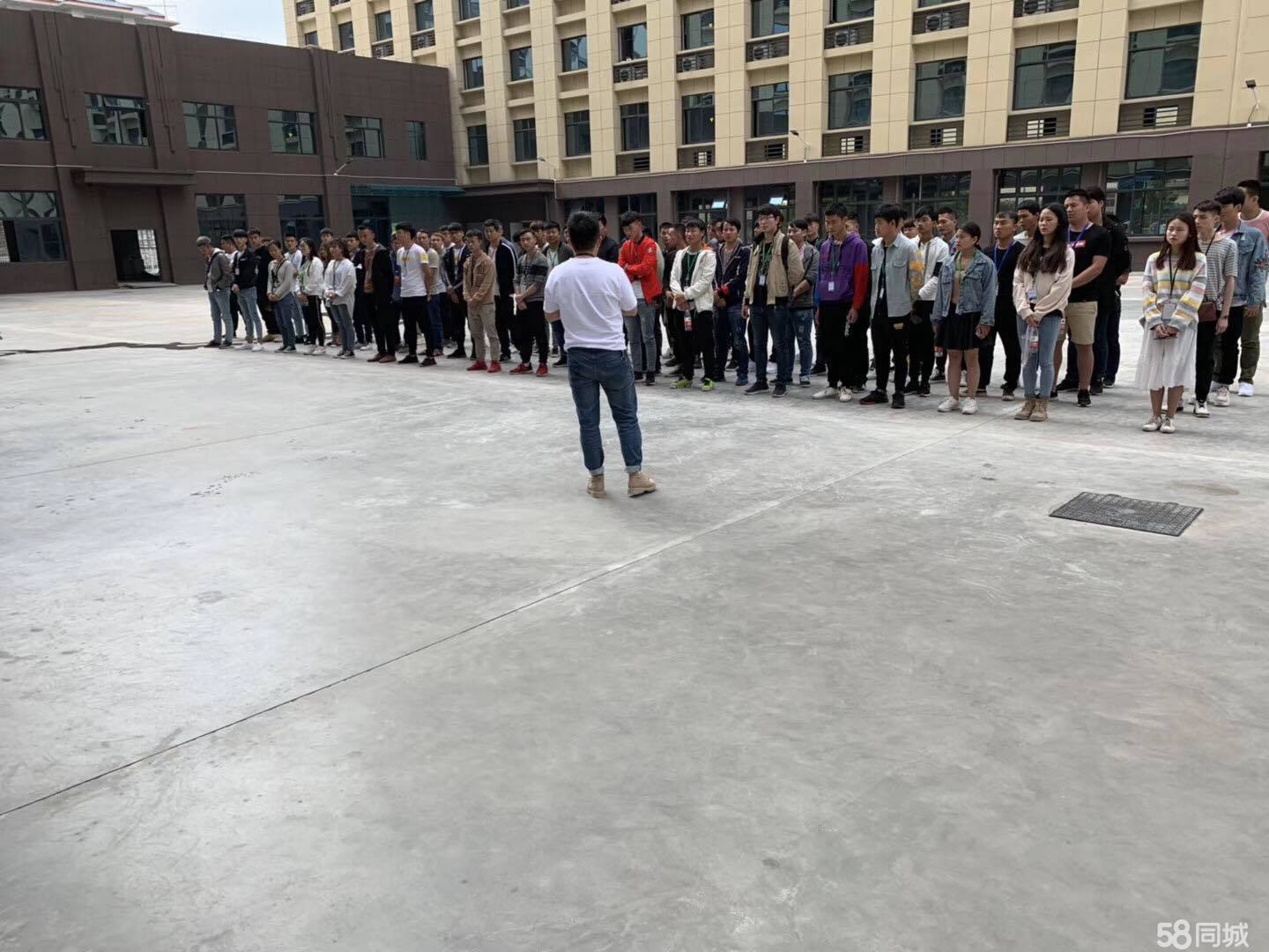 鄭州普工招聘最新信息，走進(jìn)蓬勃發(fā)展的新時代工業(yè)城市，尋找你的職業(yè)舞臺！